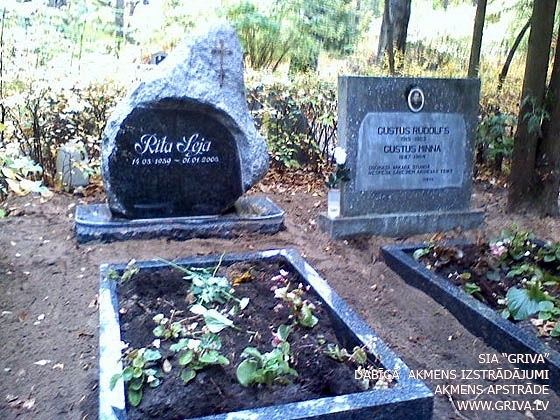 Laukakmens kapu piemineklis ar pulētu priekšējo sānu